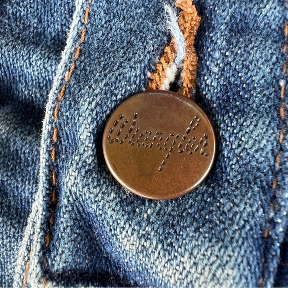 VTG Wrangler Frayed Denim Cutoff High Waist Shorts Sz 33 USA Made Pocket Patch - Picture 6 of 10